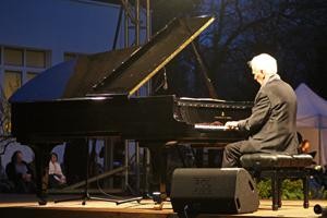 Koncert w Ogrodach Willi Żabińskich